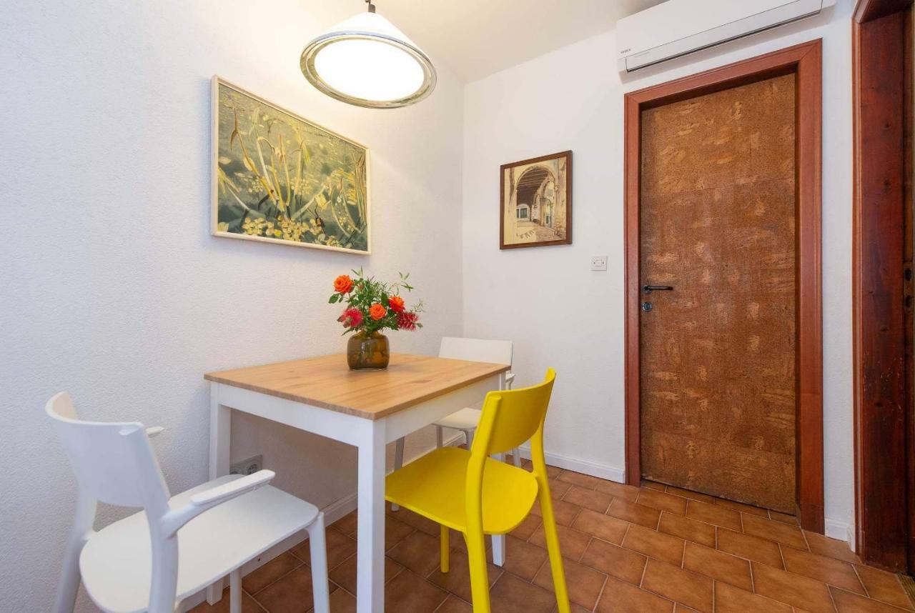 Studio Tamburini City Center Apartment Rovinj Bagian luar foto